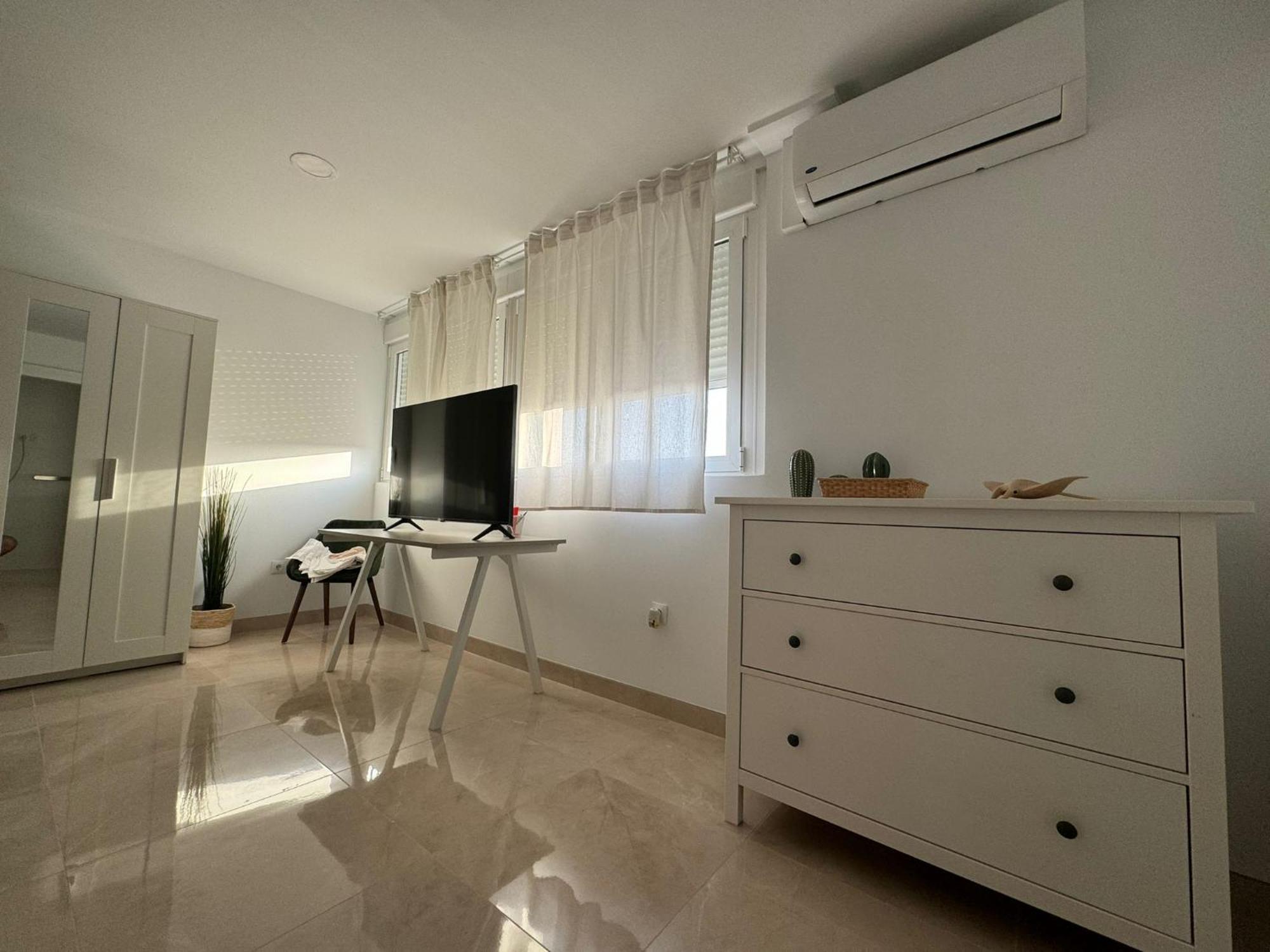 Tokyo Rooms Monsul Habitacion Premium Con Bano Privado Алмерия Екстериор снимка